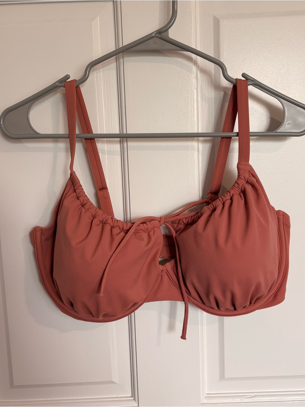 Shade And Shore 38 DD Bathing Suit Swimwear Bikini Top Underwire Adjustable